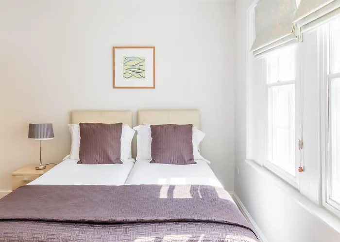 Saco Bath - St James Parade